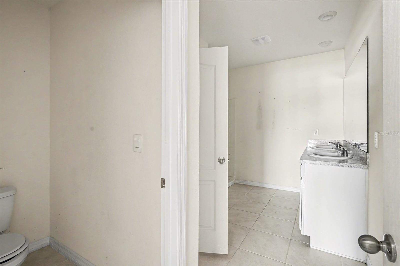 693 SQUIRES GROVE DR, WINTER HAVEN, FL, 33880