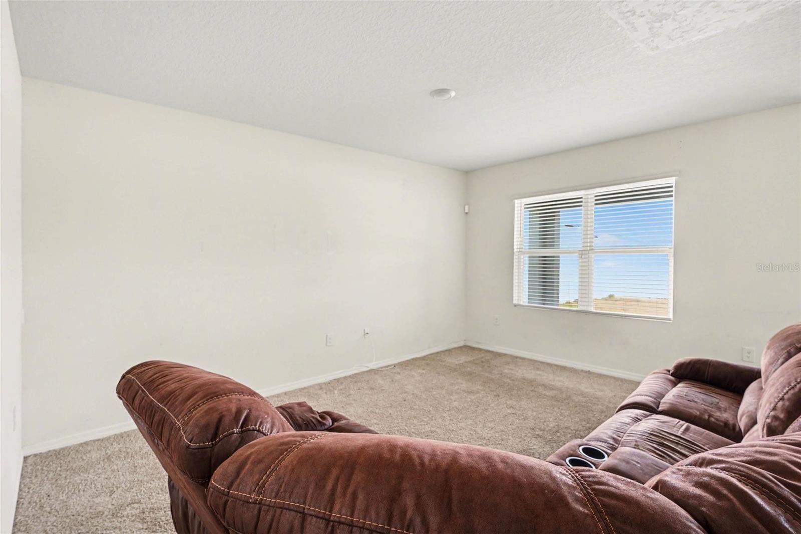 693 SQUIRES GROVE DR, WINTER HAVEN, FL, 33880