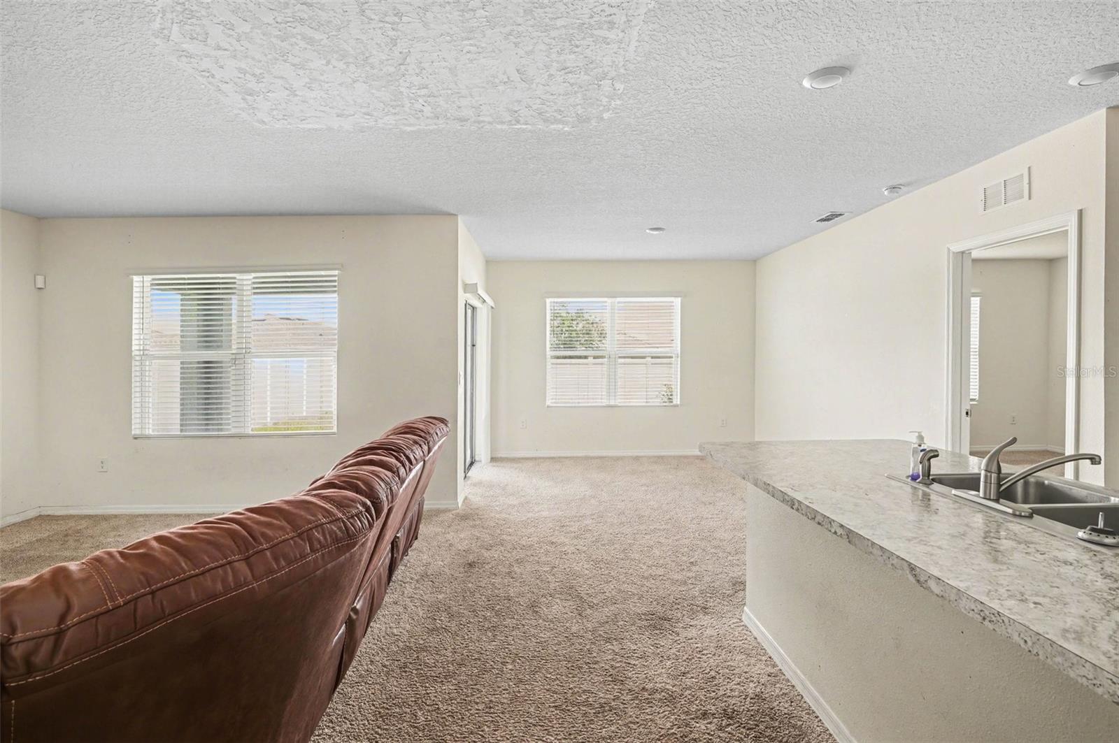 693 SQUIRES GROVE DR, WINTER HAVEN, FL, 33880