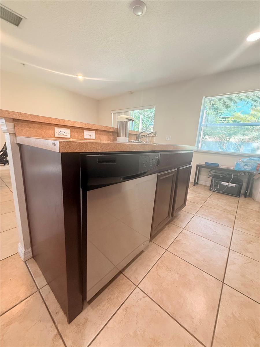 307 PRICKLE PEAR CT #64, ORLANDO, FL, 32824