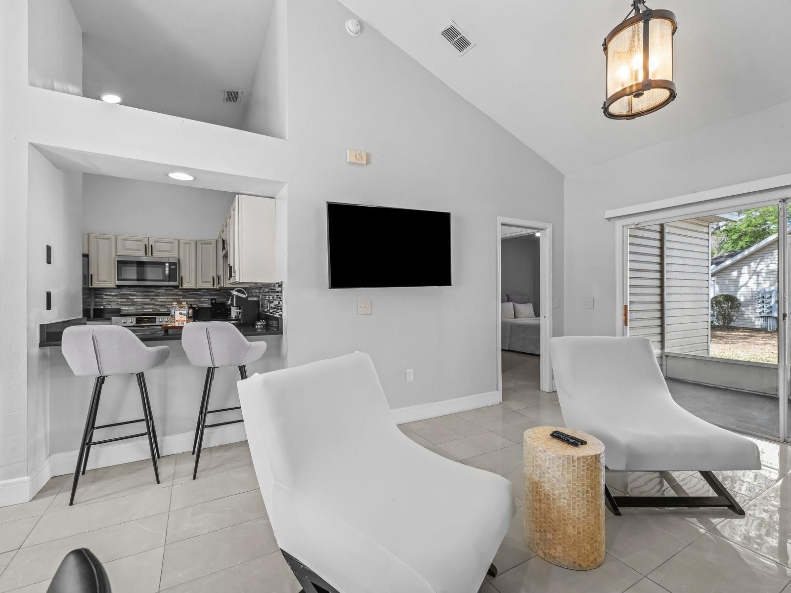 4700 SW ARCHER RD #2, GAINESVILLE, FL, 32608