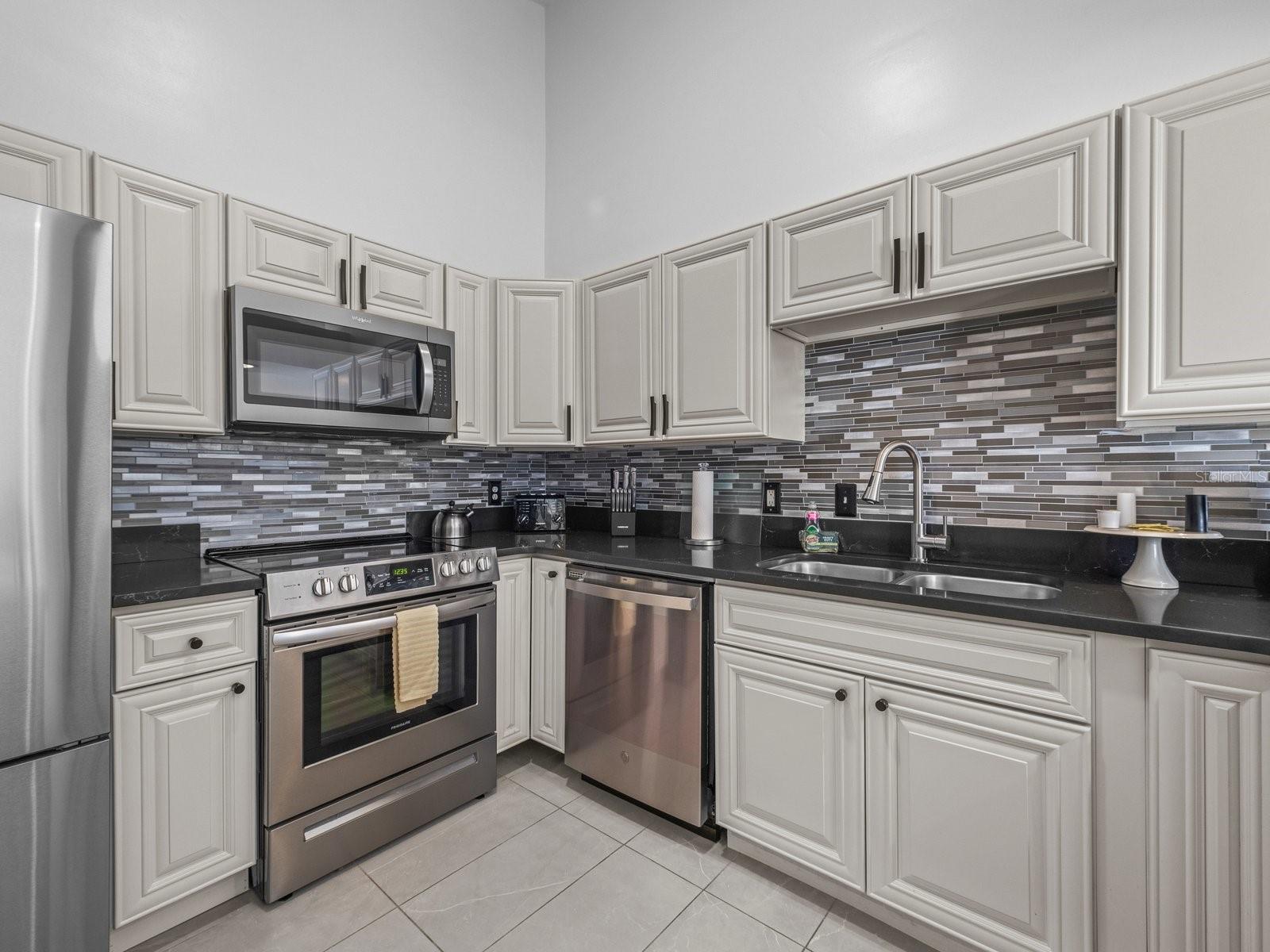 4700 SW ARCHER RD #2, GAINESVILLE, FL, 32608