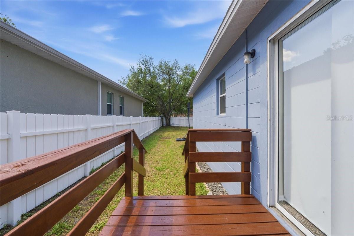 4007 E MILLER AVE, TAMPA, FL, 33617