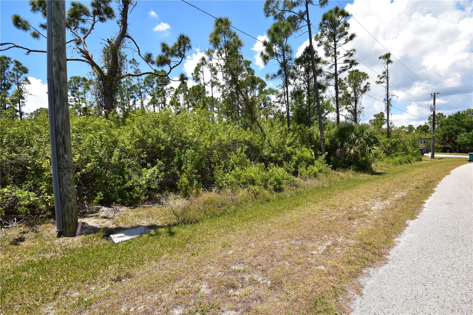 8337 HEBRON RD, PORT CHARLOTTE, FL, 33981