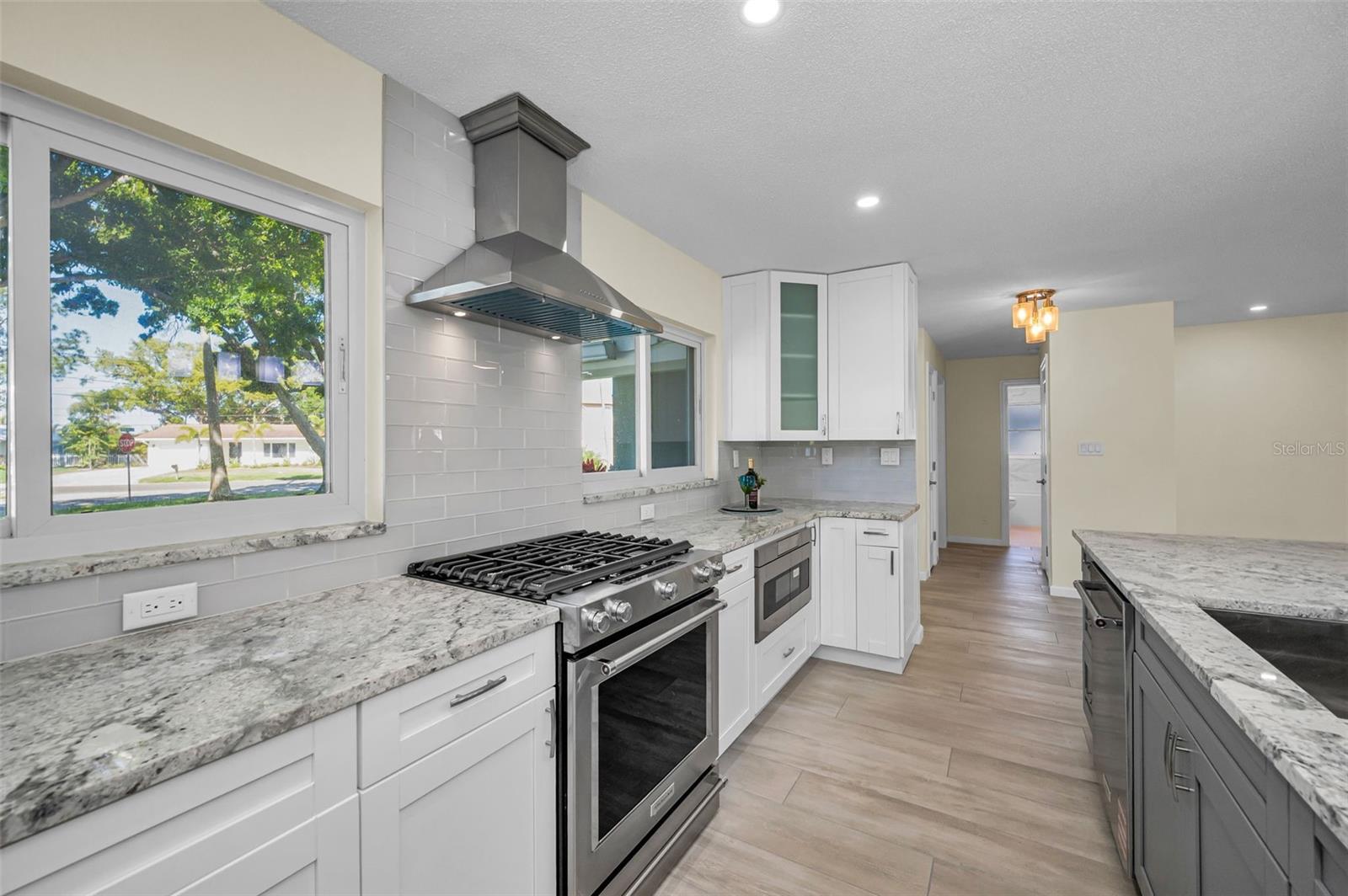 94 NICHOLAS DR, DUNEDIN, FL, 34698