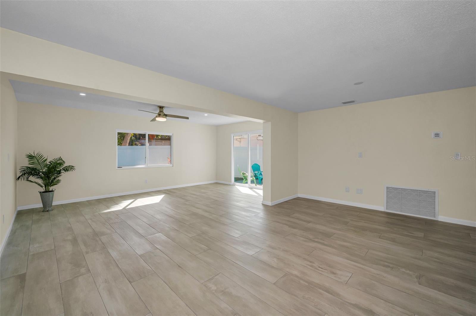 94 NICHOLAS DR, DUNEDIN, FL, 34698