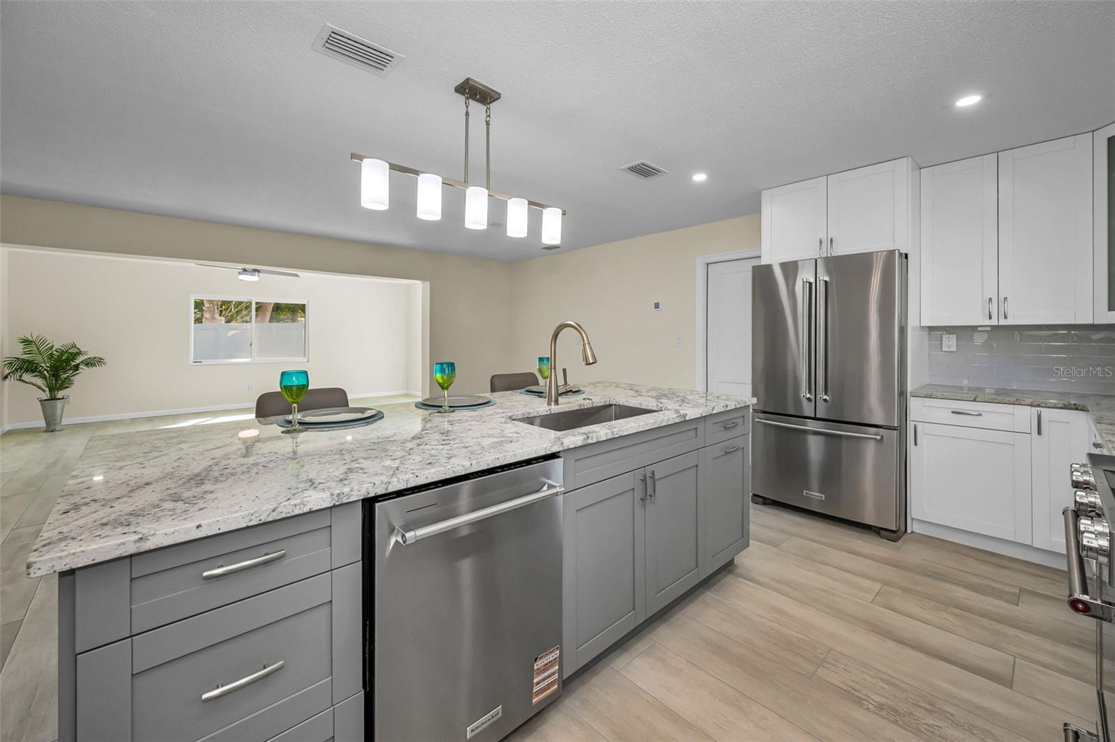 94 NICHOLAS DR, DUNEDIN, FL, 34698