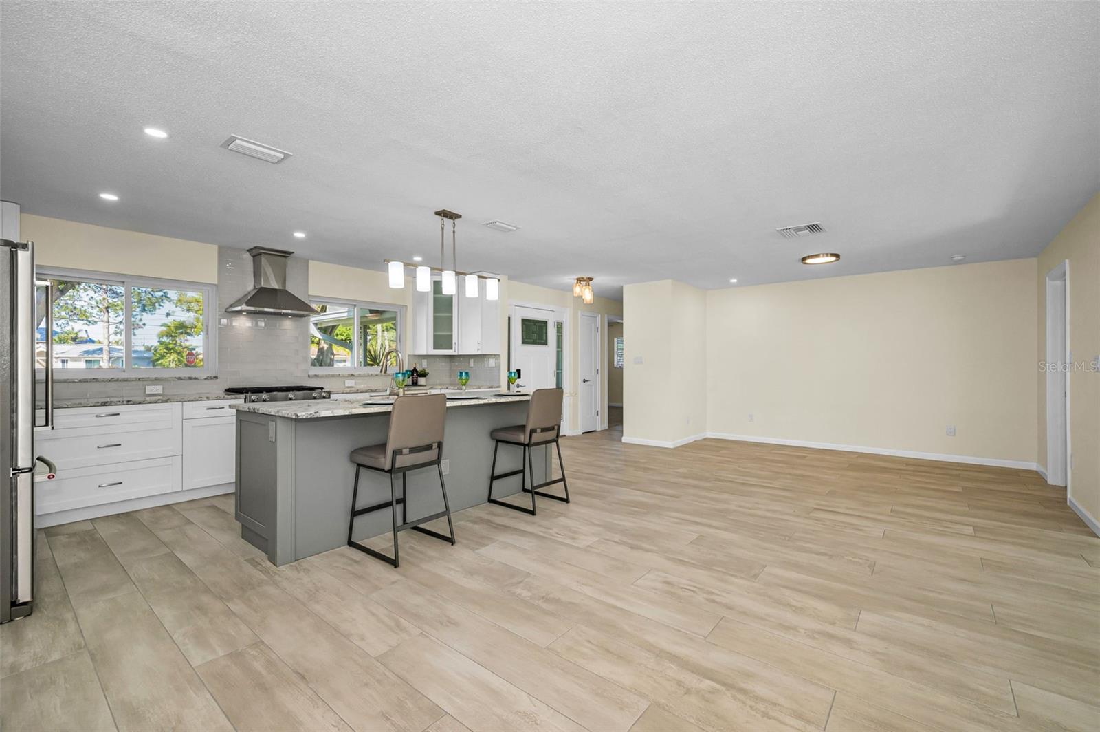 94 NICHOLAS DR, DUNEDIN, FL, 34698