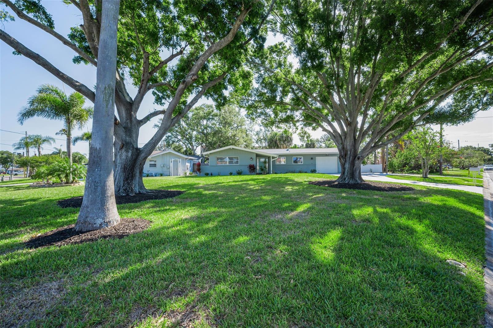 94 NICHOLAS DR, DUNEDIN, FL, 34698