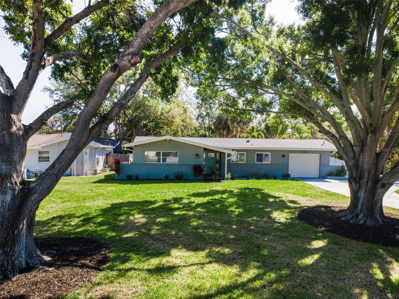 94 NICHOLAS DR, DUNEDIN, FL, 34698