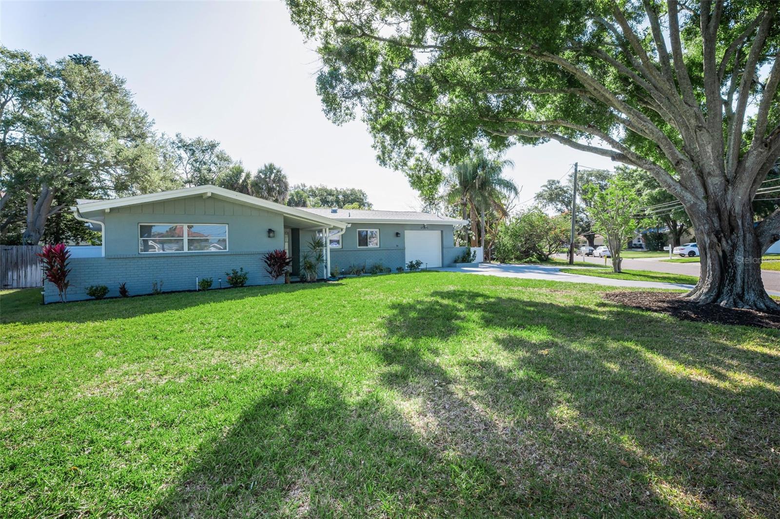 94 NICHOLAS DR, DUNEDIN, FL, 34698