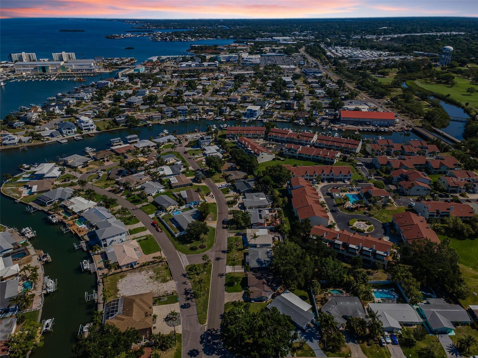 94 NICHOLAS DR, DUNEDIN, FL, 34698