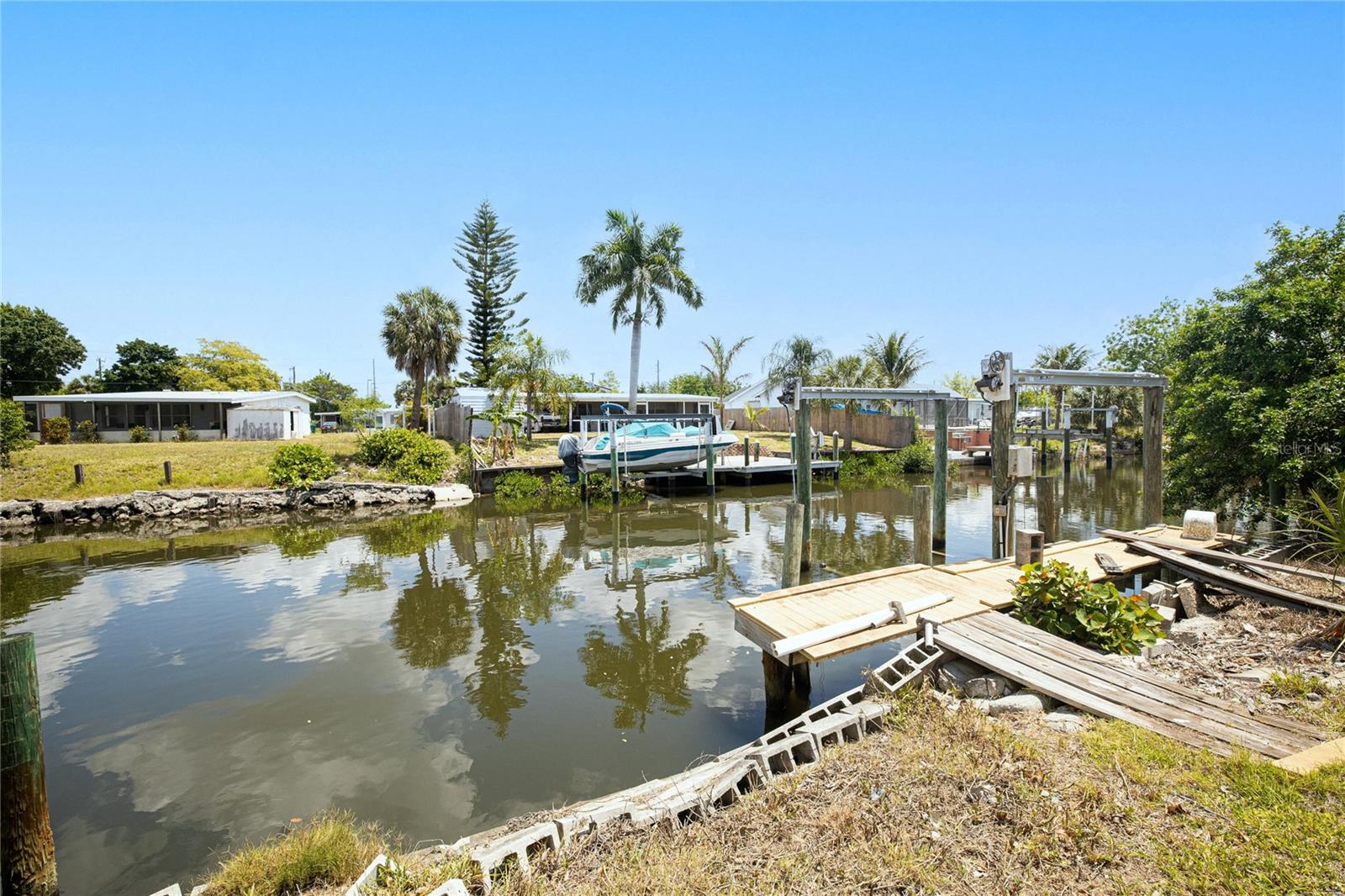 203 WATERWAY CIR NE, PORT CHARLOTTE, FL, 33952