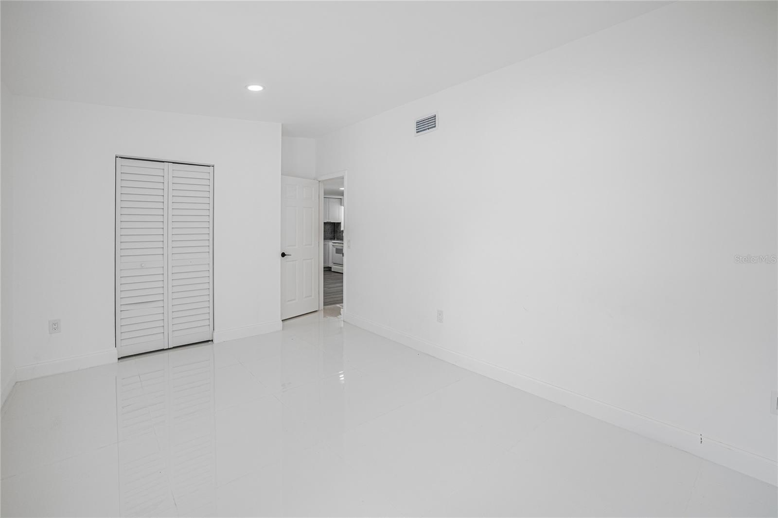 203 WATERWAY CIR NE, PORT CHARLOTTE, FL, 33952