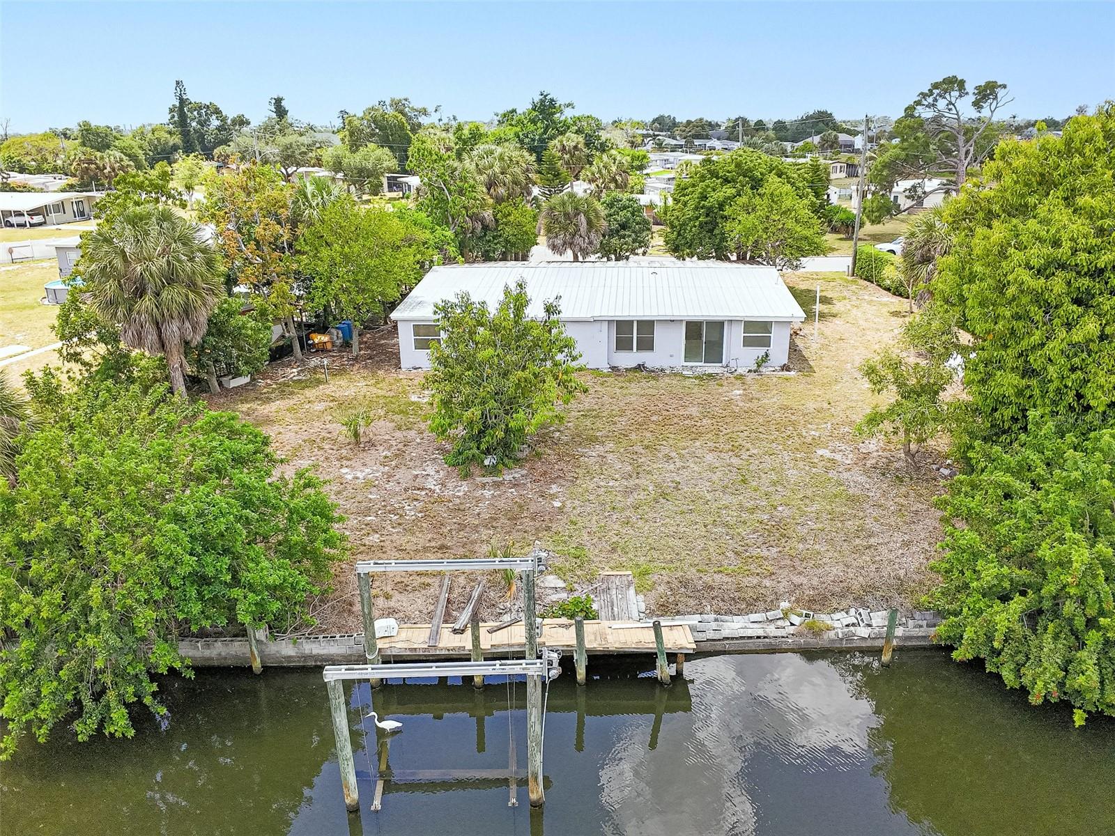 203 WATERWAY CIR NE, PORT CHARLOTTE, FL, 33952