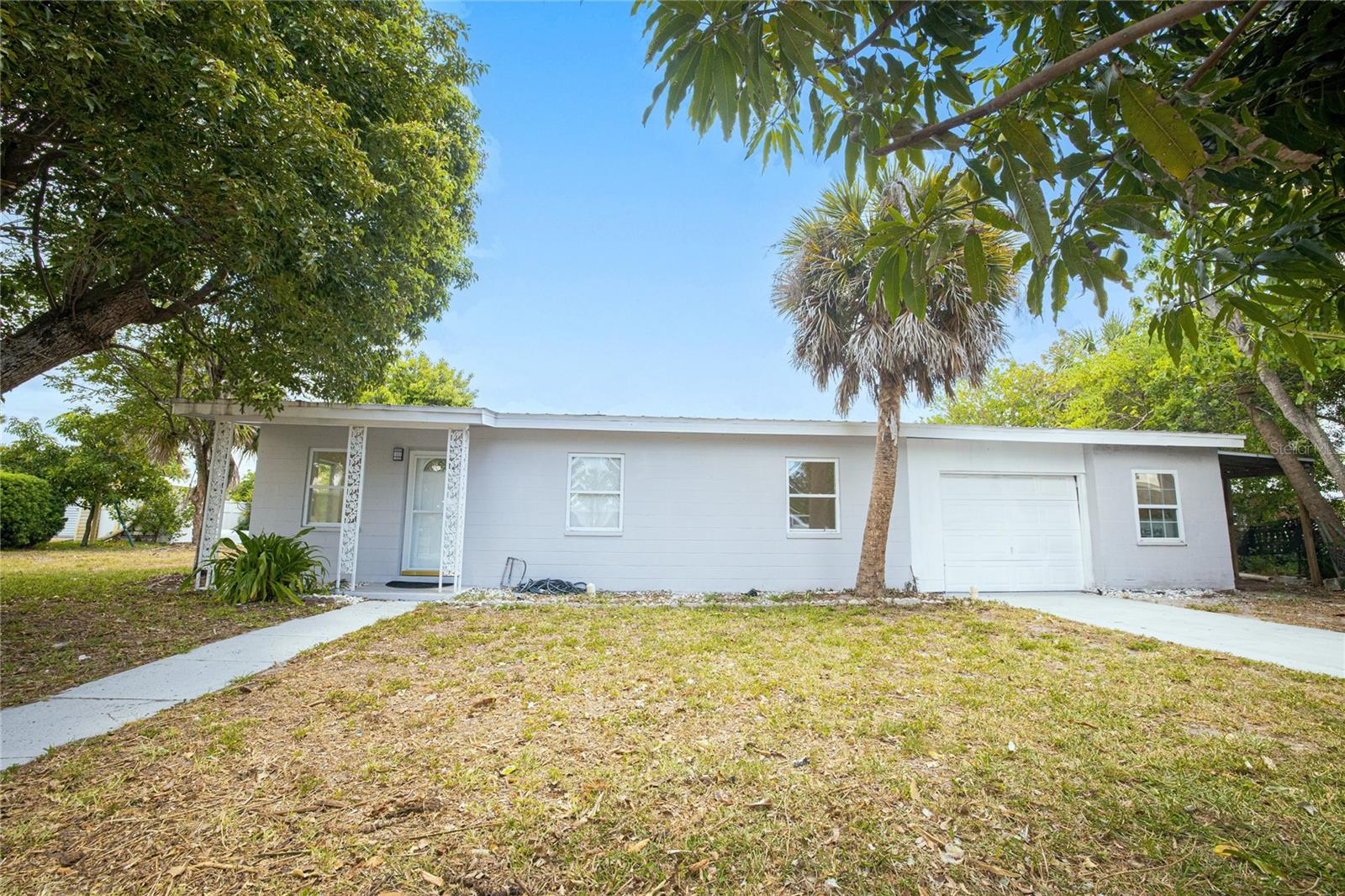 203 WATERWAY CIR NE, PORT CHARLOTTE, FL, 33952