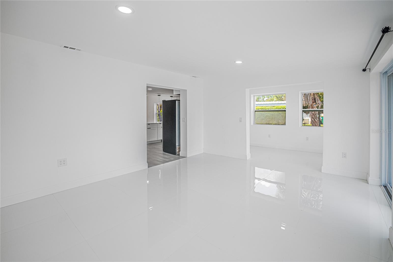 203 WATERWAY CIR NE, PORT CHARLOTTE, FL, 33952