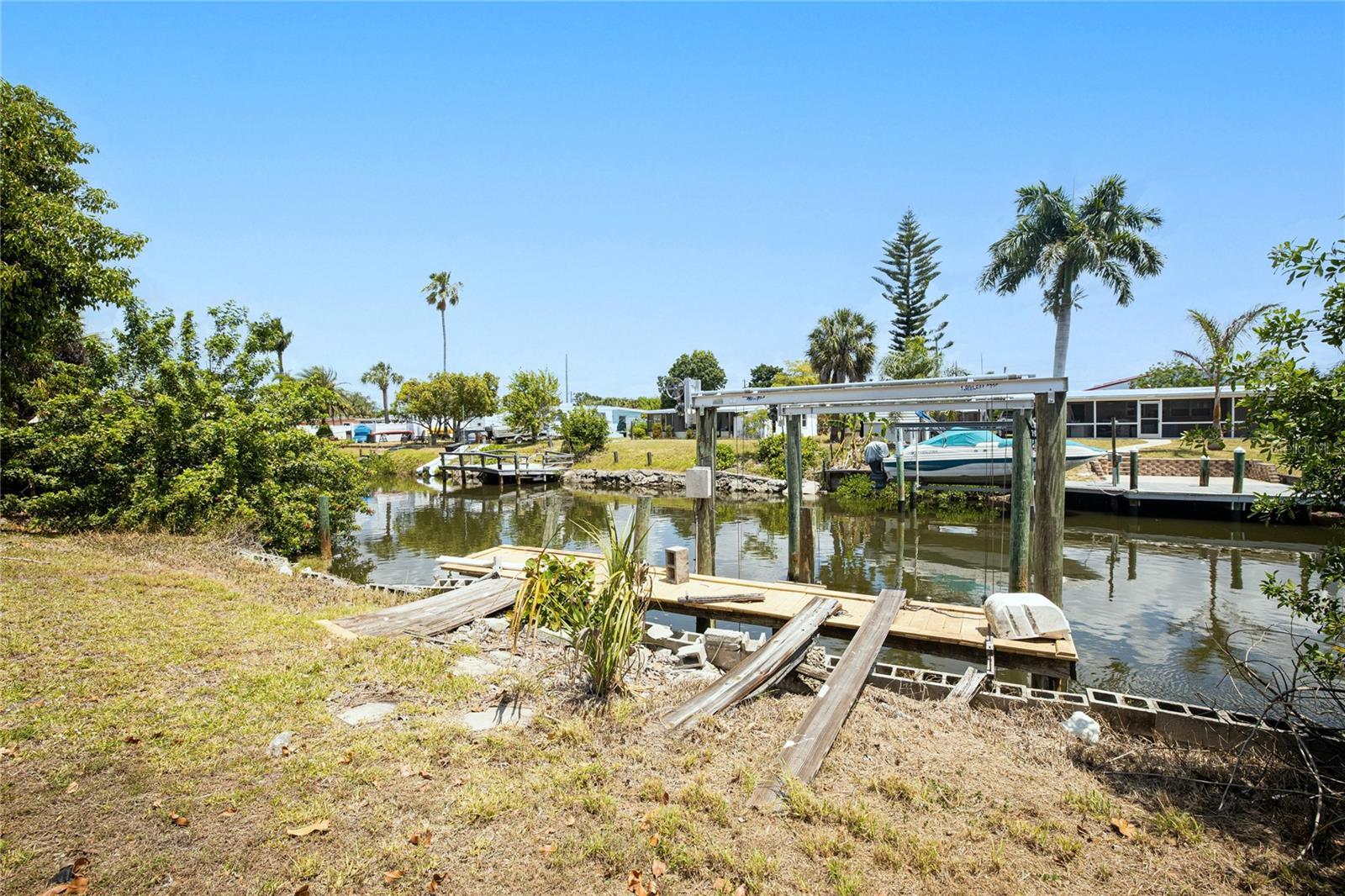 203 WATERWAY CIR NE, PORT CHARLOTTE, FL, 33952