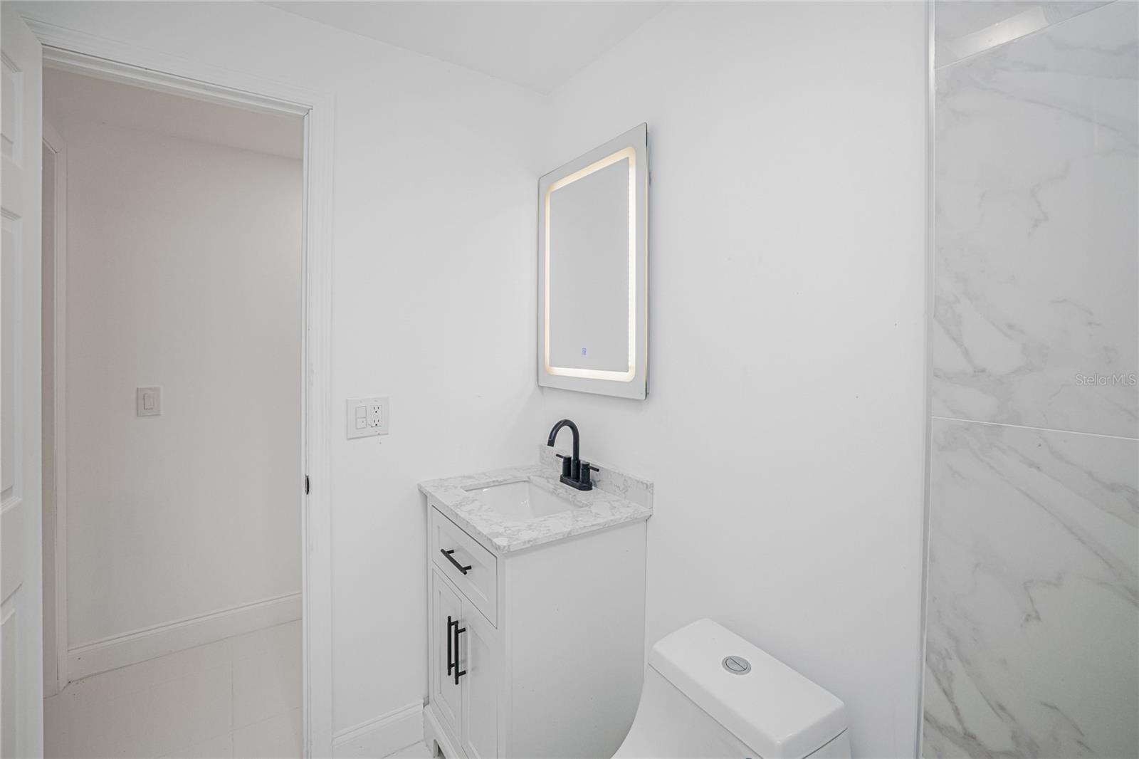 203 WATERWAY CIR NE, PORT CHARLOTTE, FL, 33952