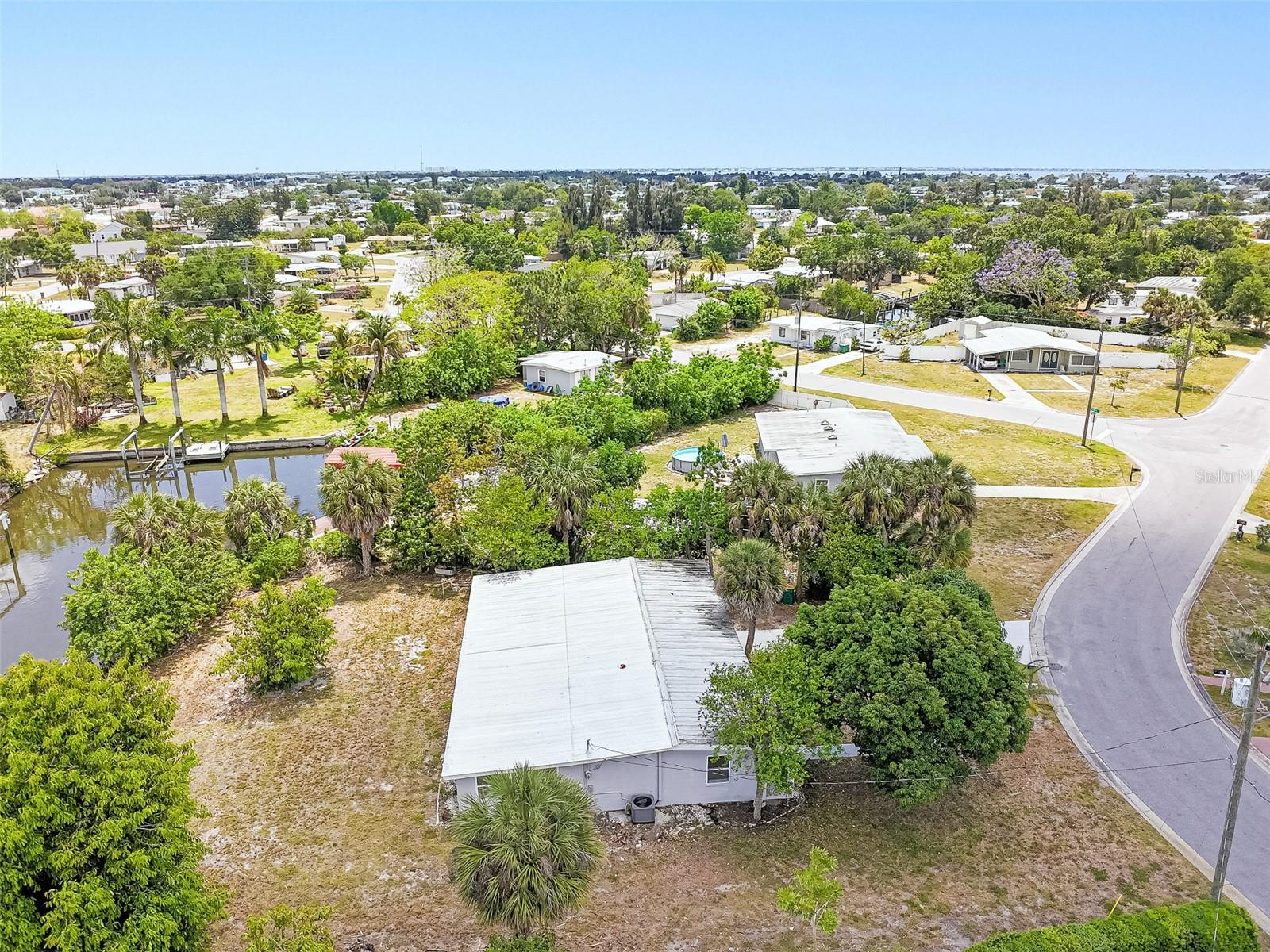 203 WATERWAY CIR NE, PORT CHARLOTTE, FL, 33952