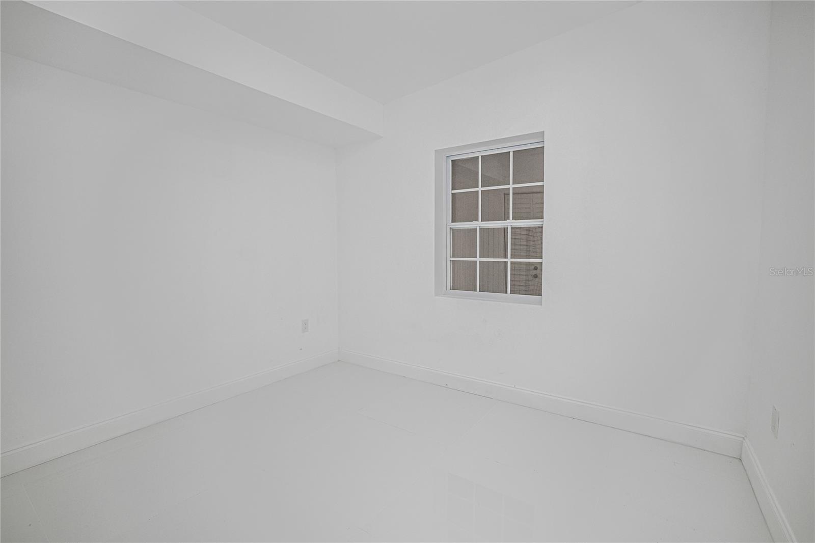 203 WATERWAY CIR NE, PORT CHARLOTTE, FL, 33952