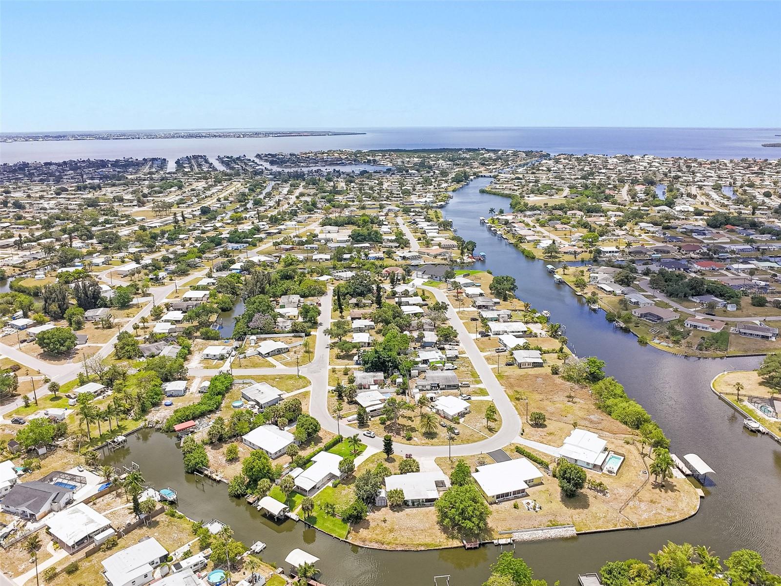 203 WATERWAY CIR NE, PORT CHARLOTTE, FL, 33952