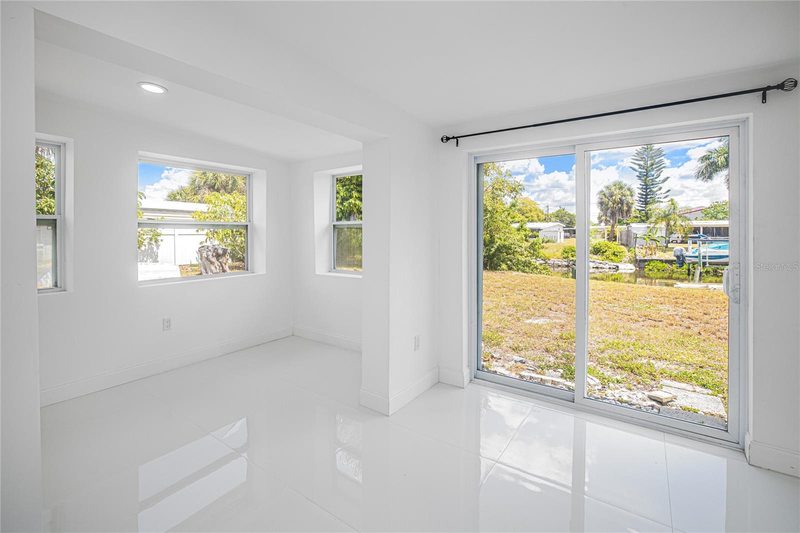 203 WATERWAY CIR NE, PORT CHARLOTTE, FL, 33952