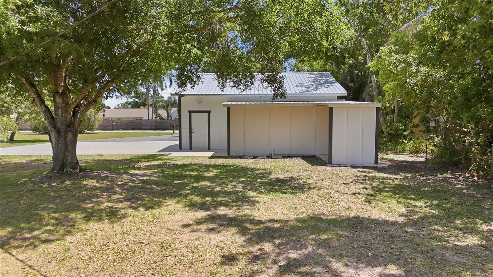 4300 EASTERN PKWY, SARASOTA, FL, 34233