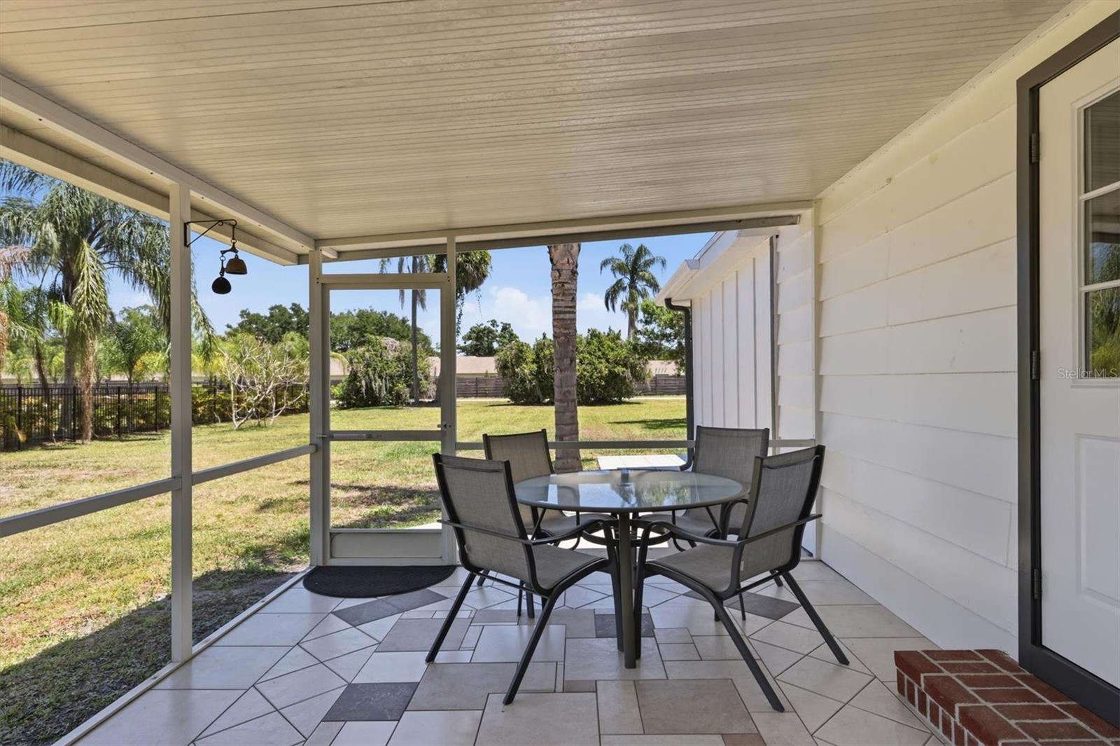 4300 EASTERN PKWY, SARASOTA, FL, 34233
