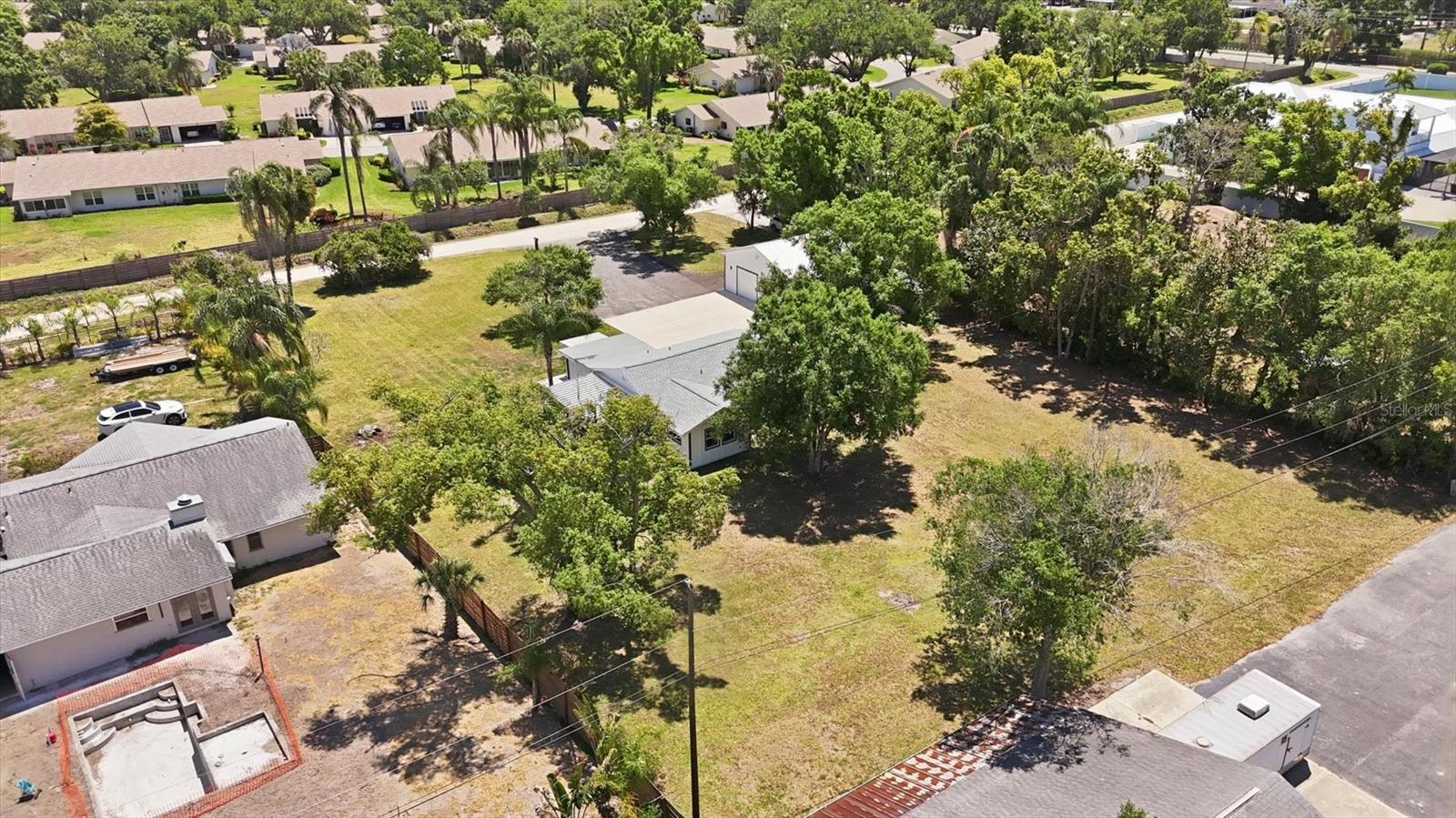 4300 EASTERN PKWY, SARASOTA, FL, 34233