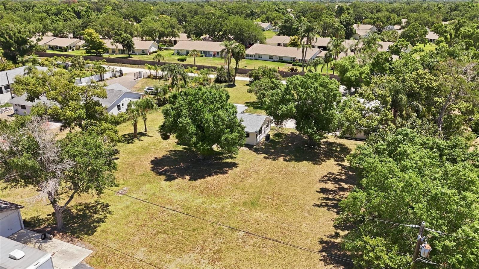 4300 EASTERN PKWY, SARASOTA, FL, 34233