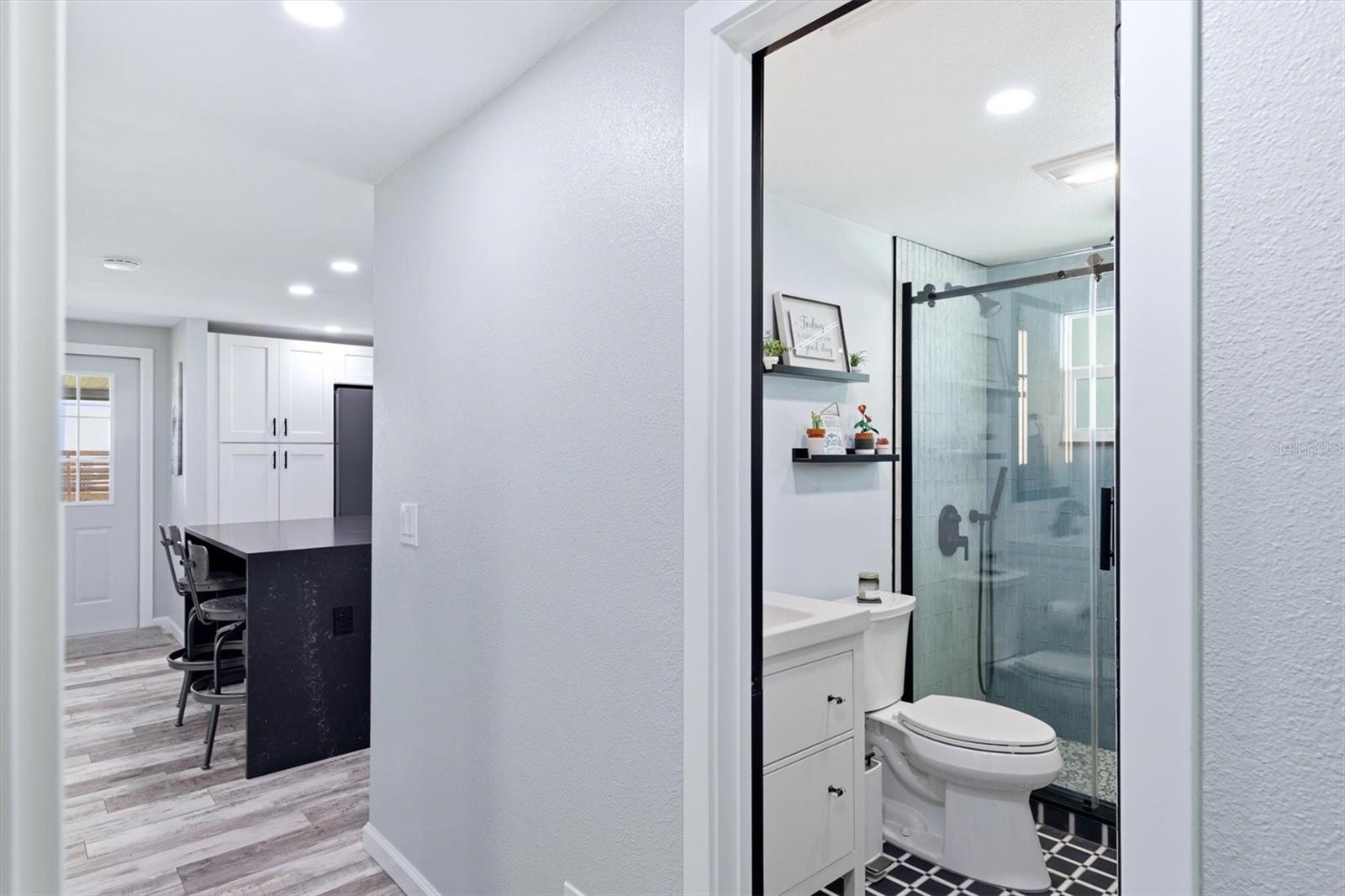4300 EASTERN PKWY, SARASOTA, FL, 34233