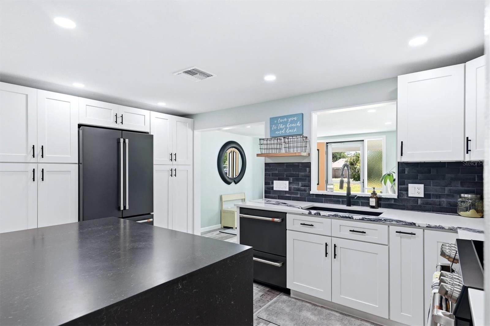 4300 EASTERN PKWY, SARASOTA, FL, 34233
