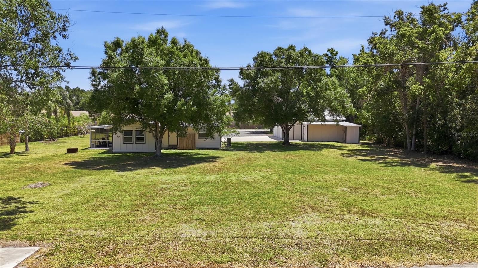 4300 EASTERN PKWY, SARASOTA, FL, 34233