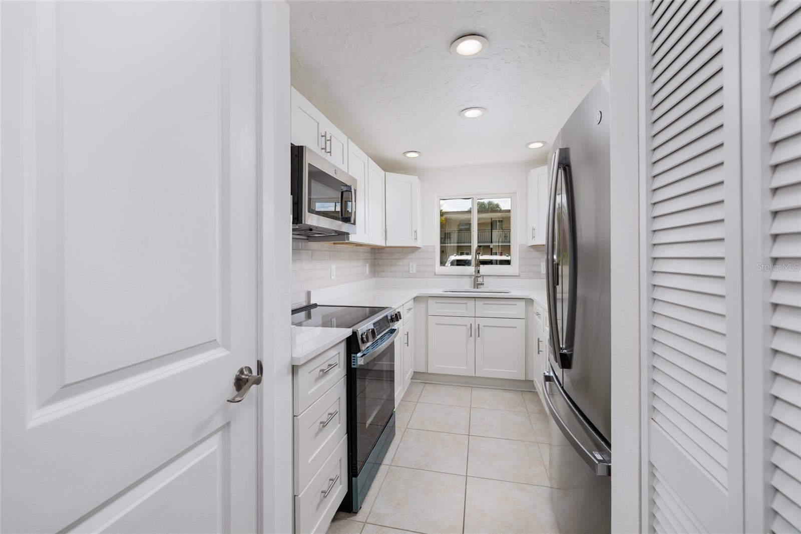 4550 OVERLOOK DR NE #154, ST PETERSBURG, FL, 33703