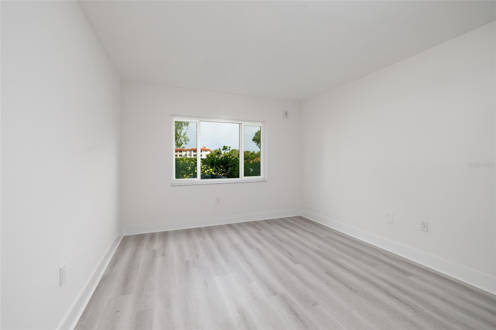 4550 OVERLOOK DR NE #154, ST PETERSBURG, FL, 33703