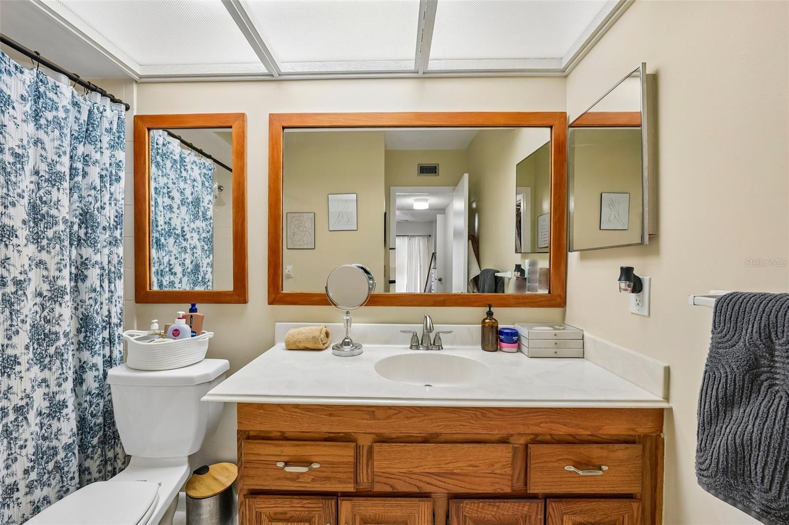 8727 BARDMOOR PL #204, SEMINOLE, FL, 33777