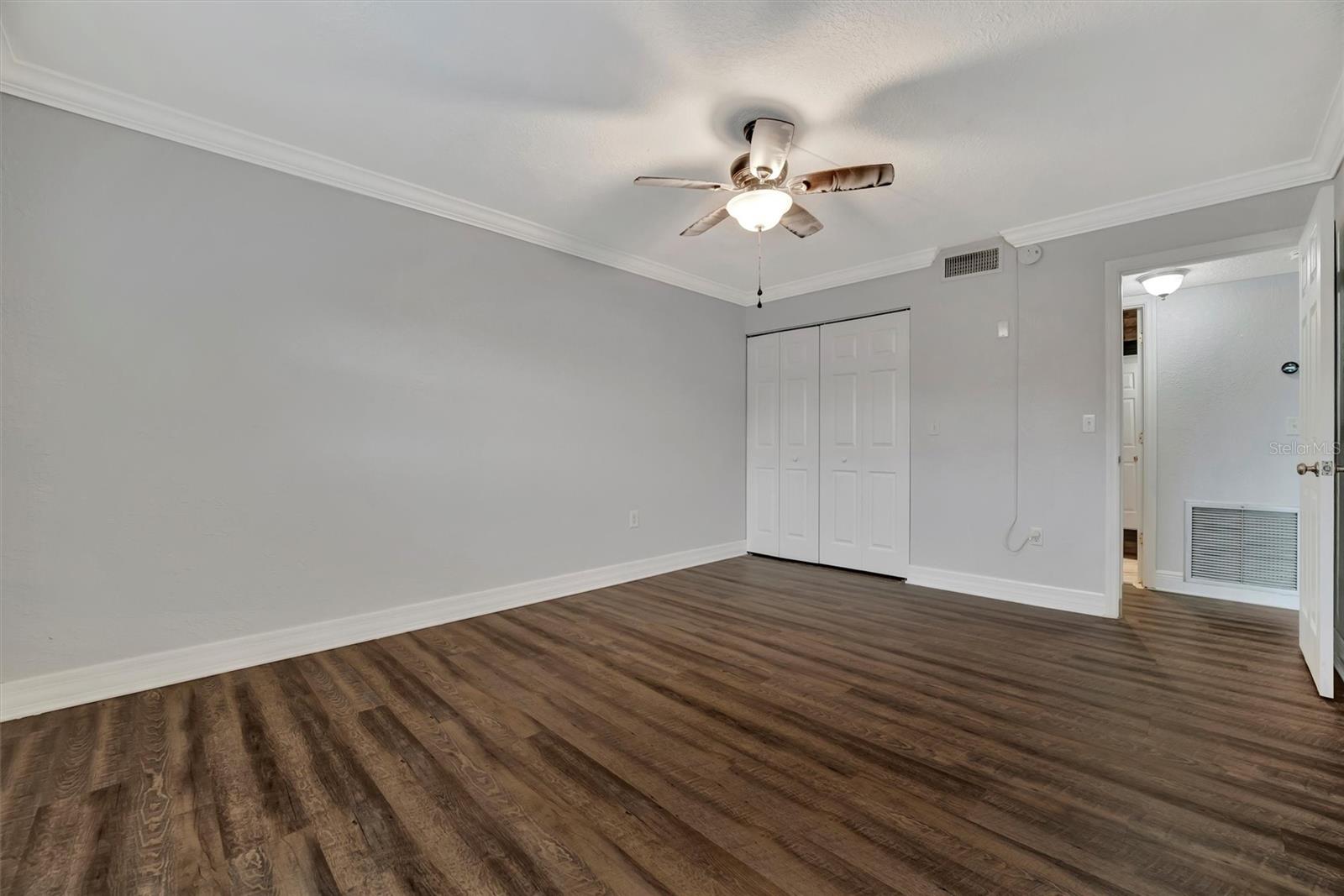 5800 HOLLYWOOD BLVD #115, SARASOTA, FL, 34231