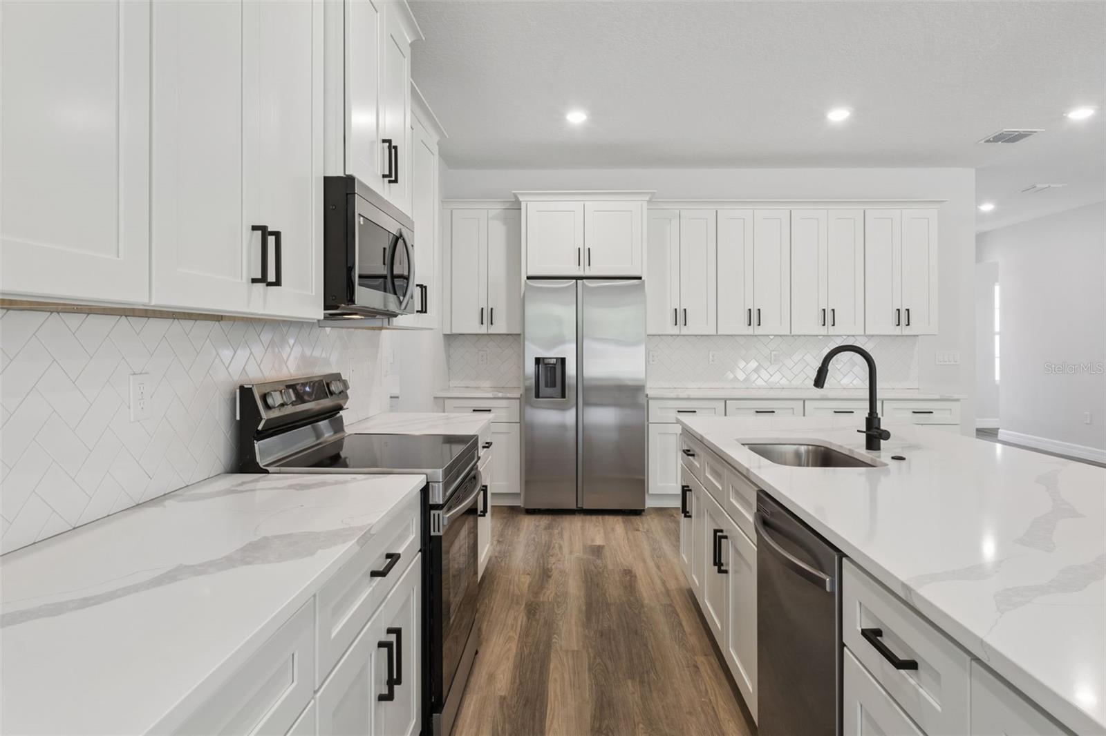 568 MARION OAKS TRL, OCALA, FL, 34473