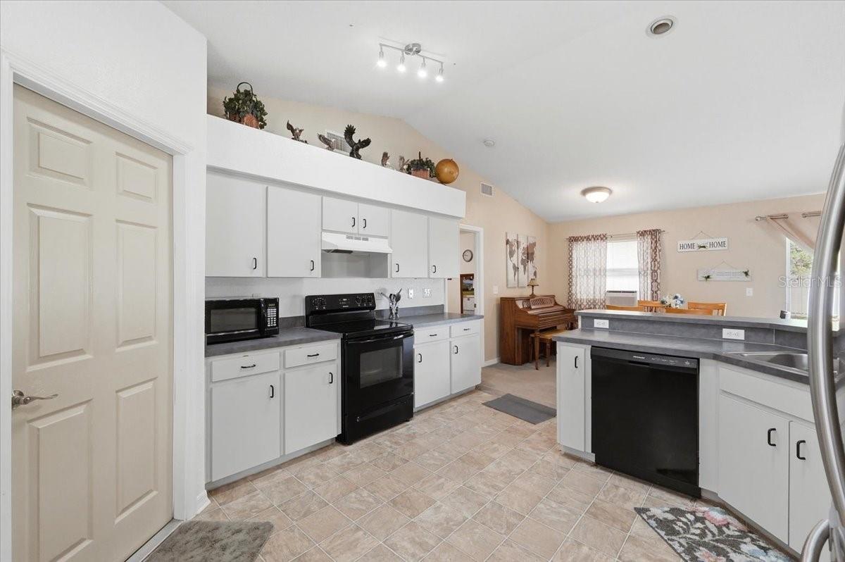 1838 GREY FOX DR, LAKELAND, FL, 33810