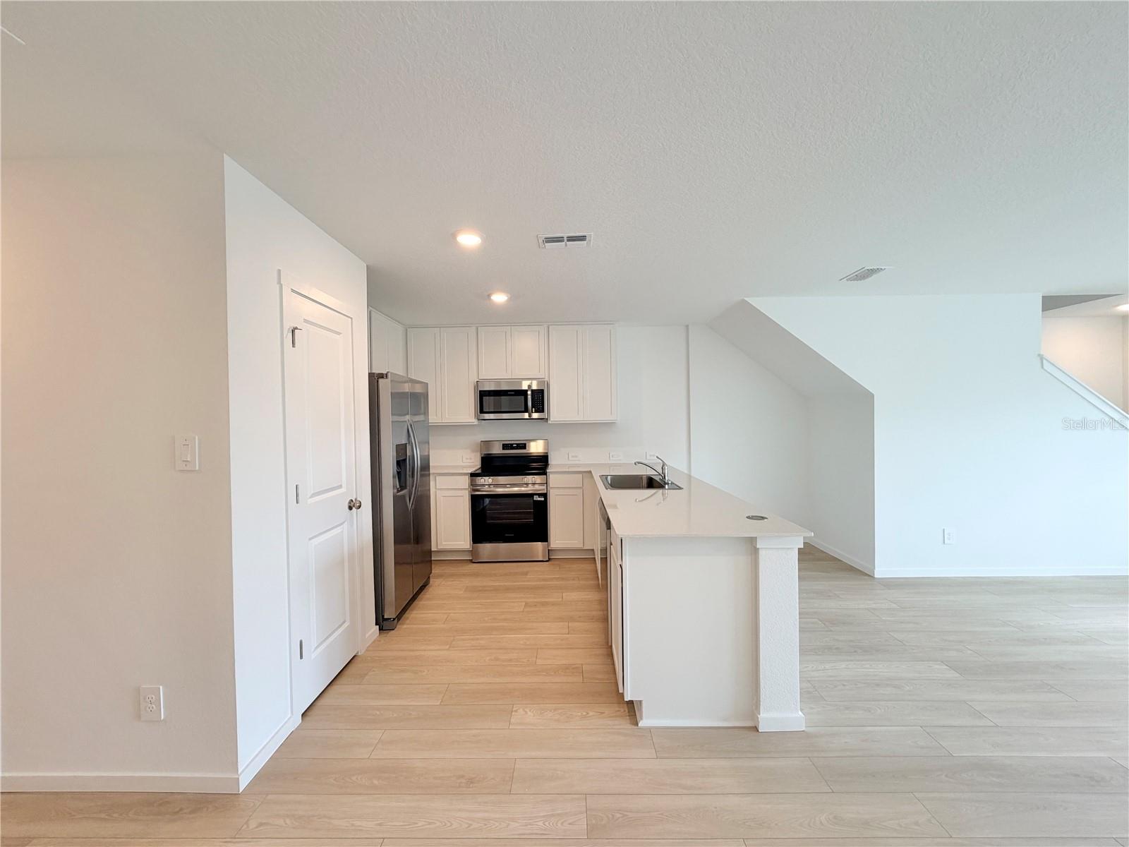 842 LYNX ST, DAVENPORT, FL, 33837