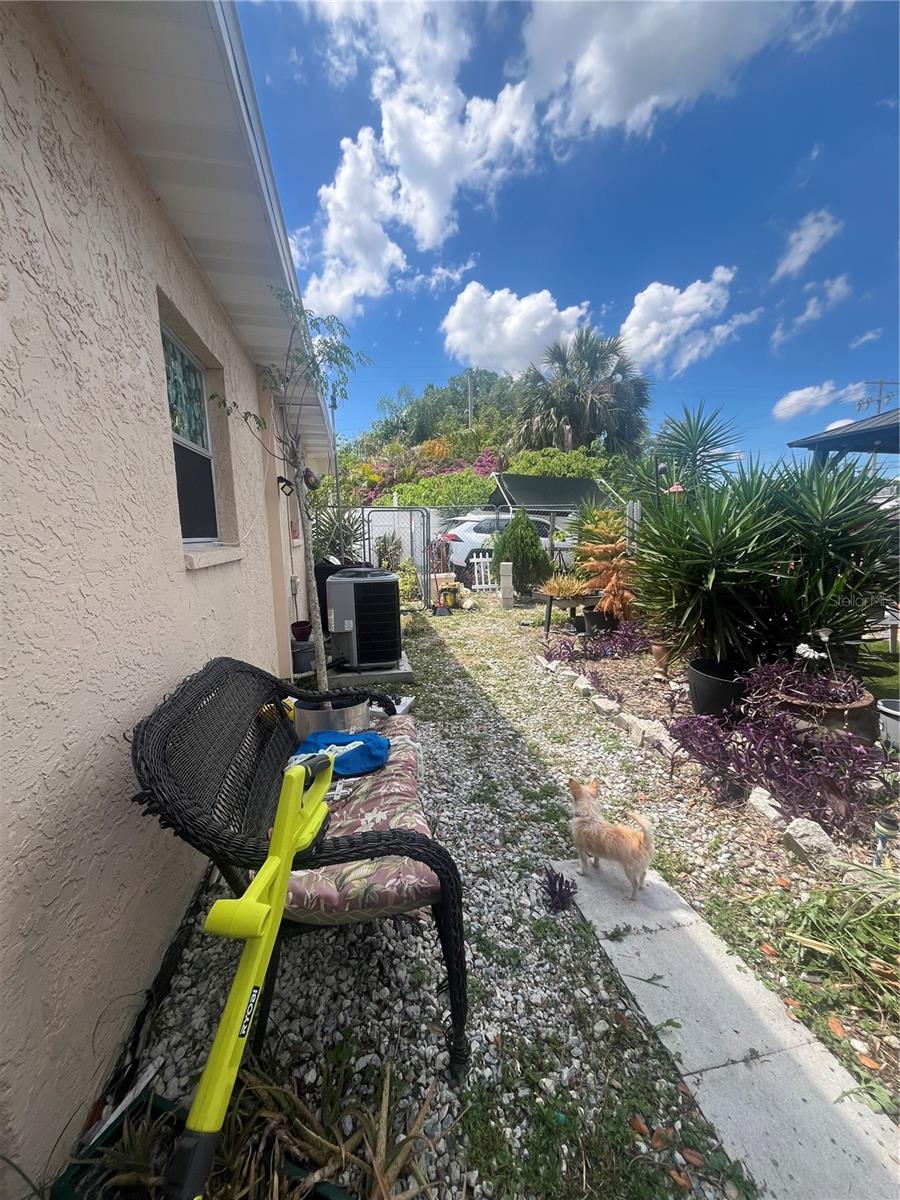 IRVINTON HEIGHTS, TAMPA, FL, 33604
