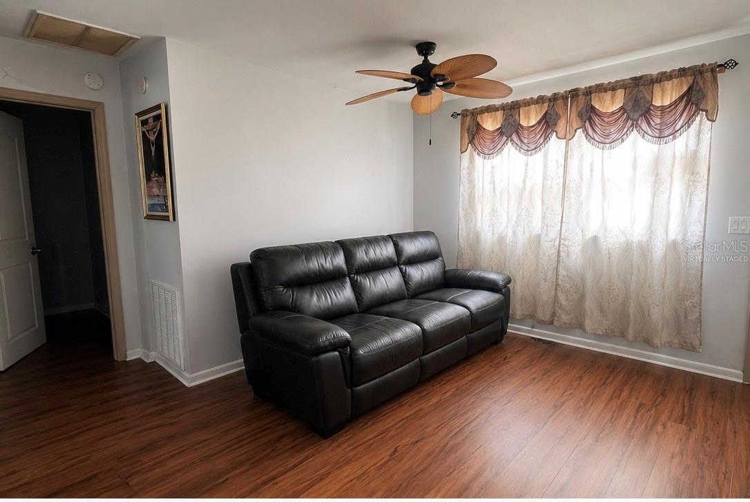 IRVINTON HEIGHTS, TAMPA, FL, 33604