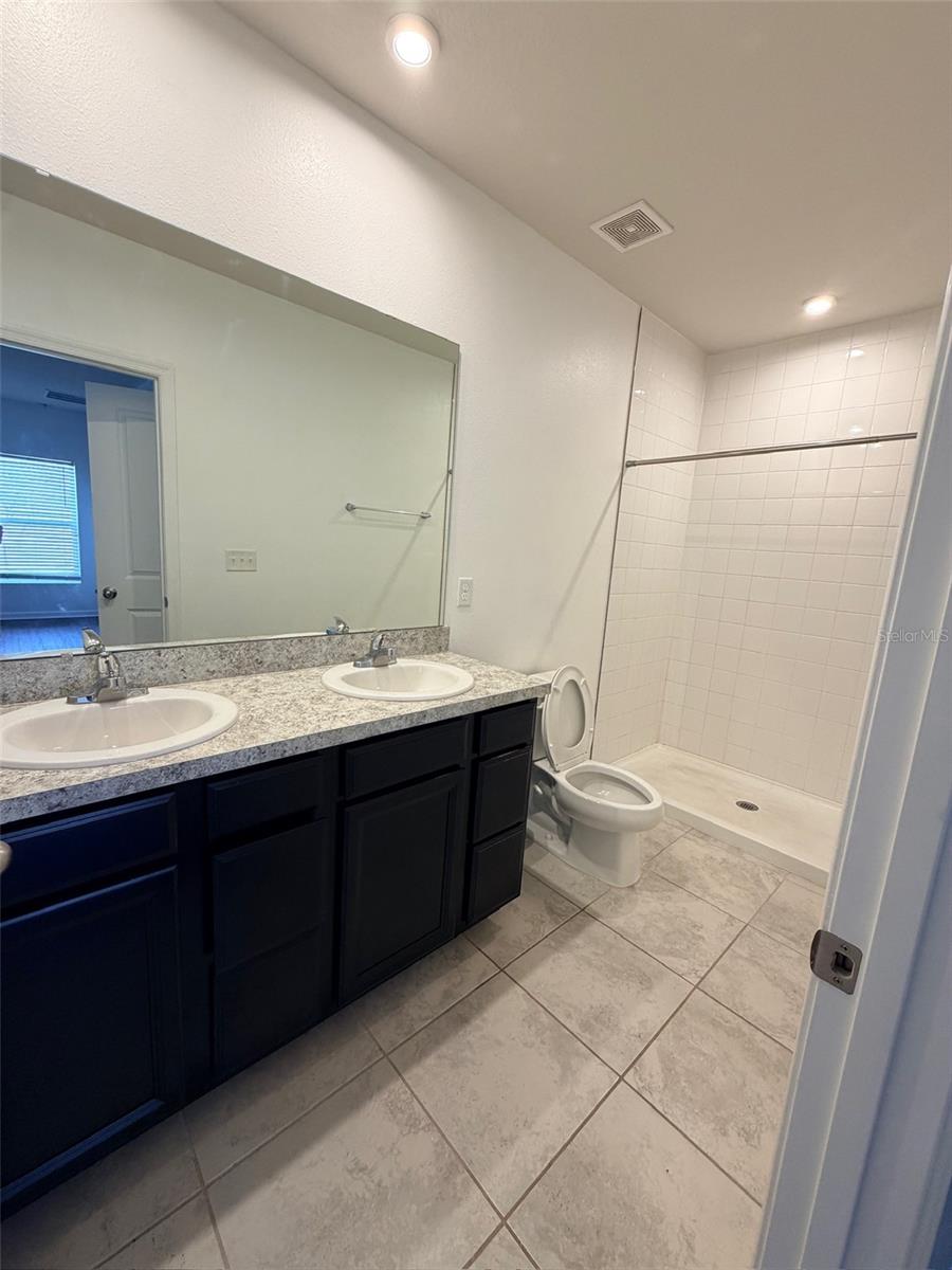 554 EAGLE LANDING BLVD, WINTER HAVEN, FL, 33880