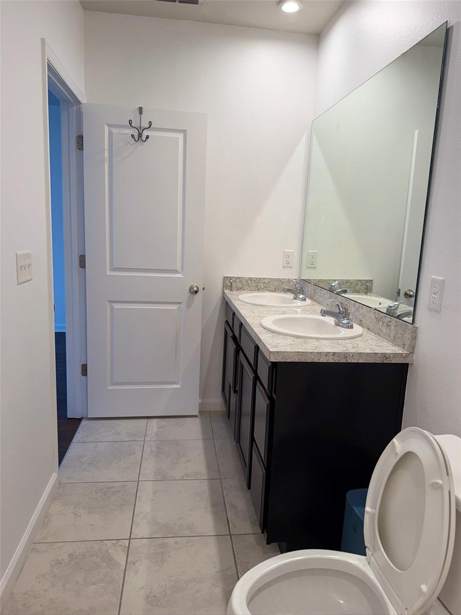 554 EAGLE LANDING BLVD, WINTER HAVEN, FL, 33880