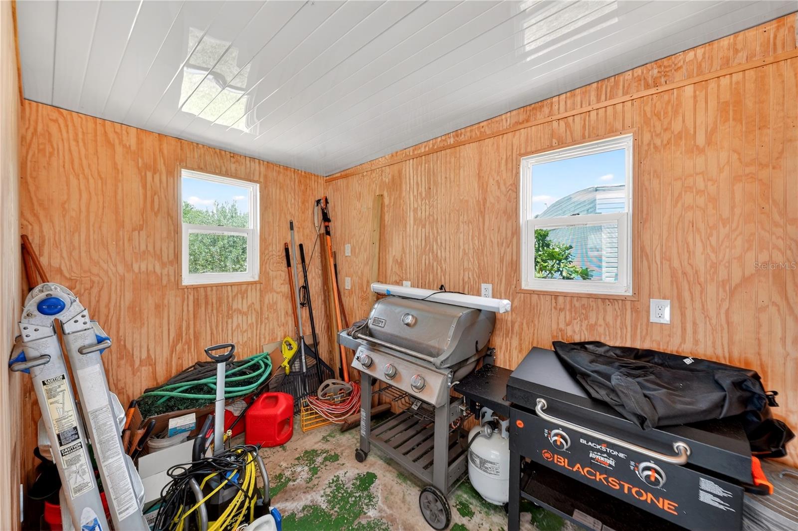 957 TODD WAY, TAVARES, FL, 32778