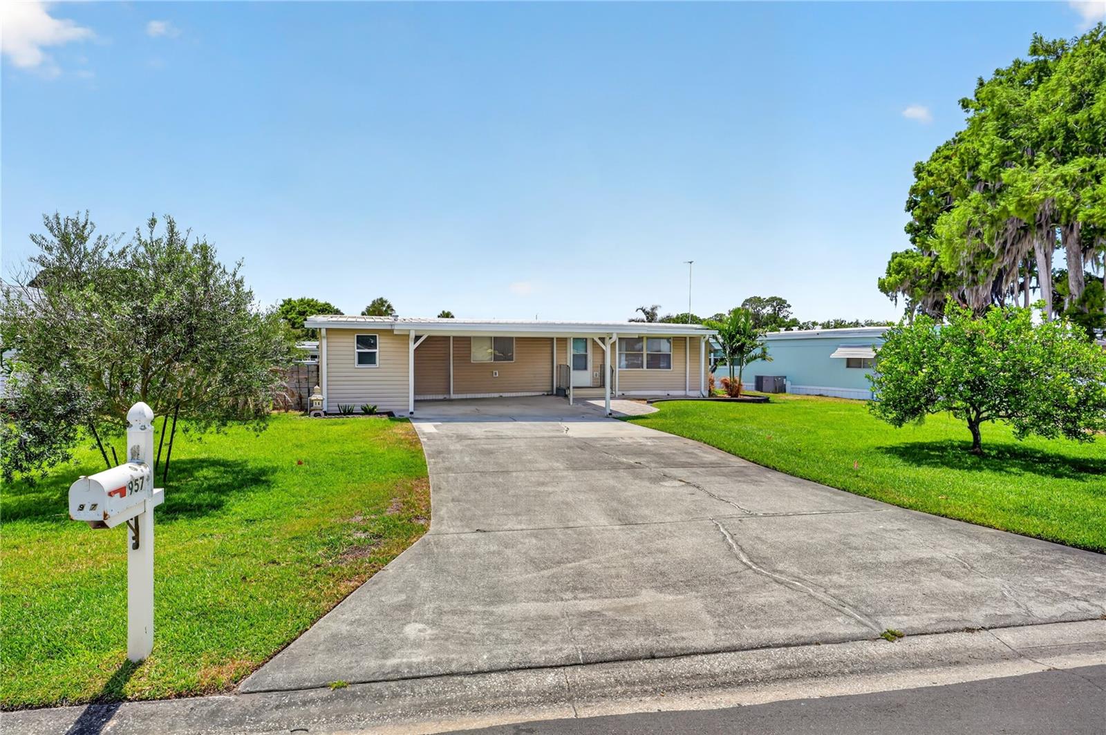 957 TODD WAY, TAVARES, FL, 32778