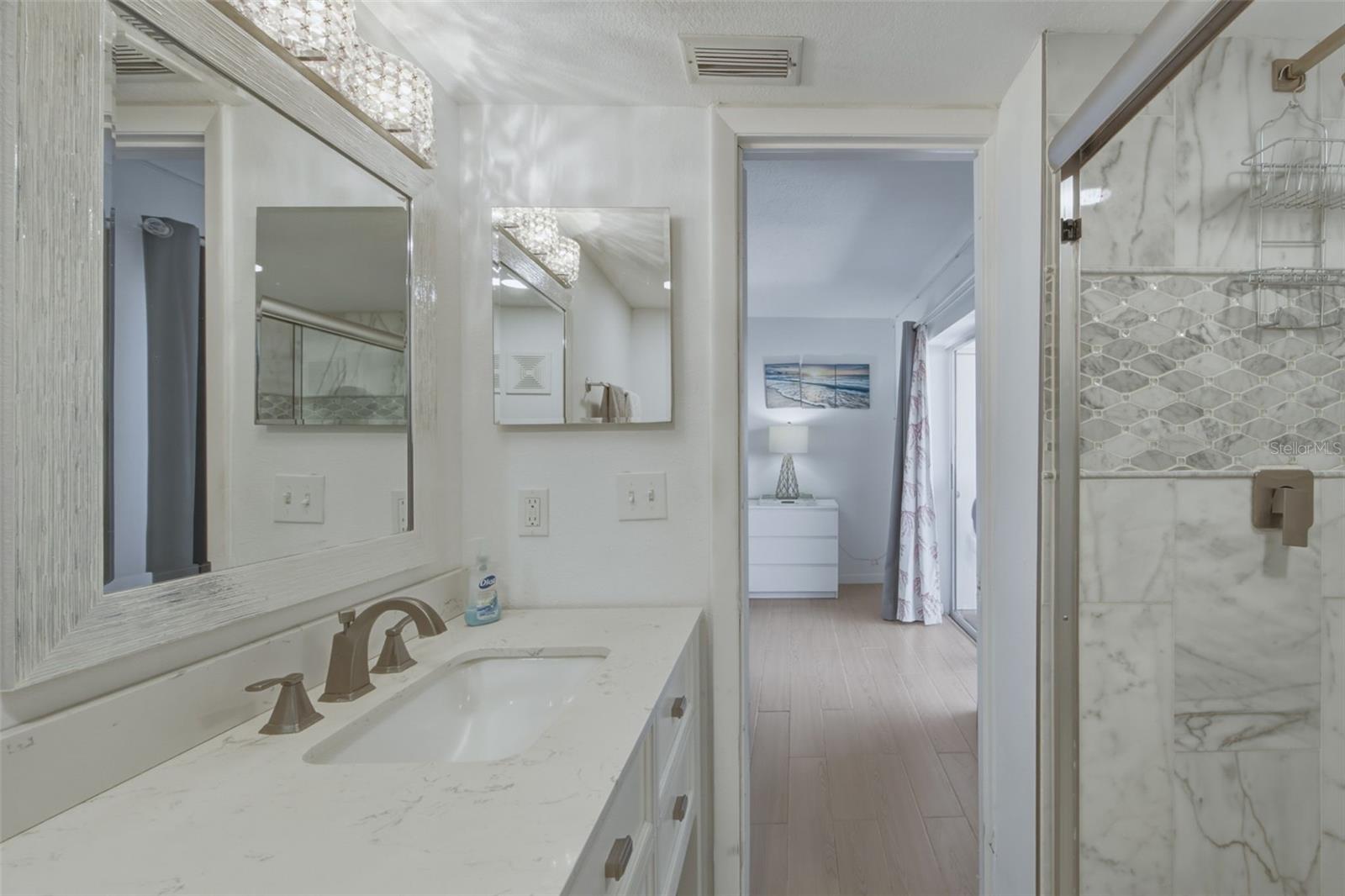 1270 GULF BLVD #1202, CLEARWATER BEACH, FL, 33767