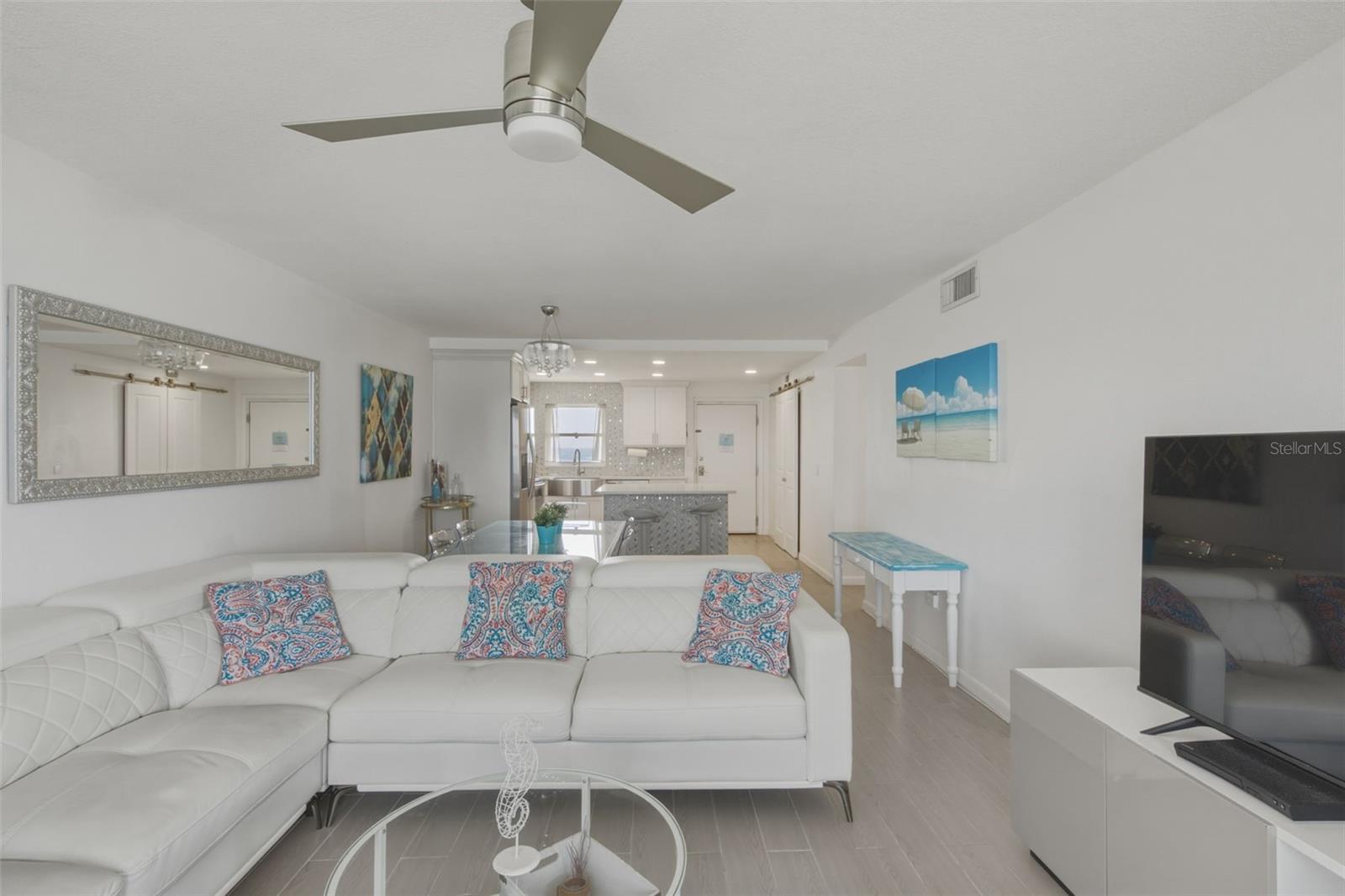 1270 GULF BLVD #1202, CLEARWATER BEACH, FL, 33767