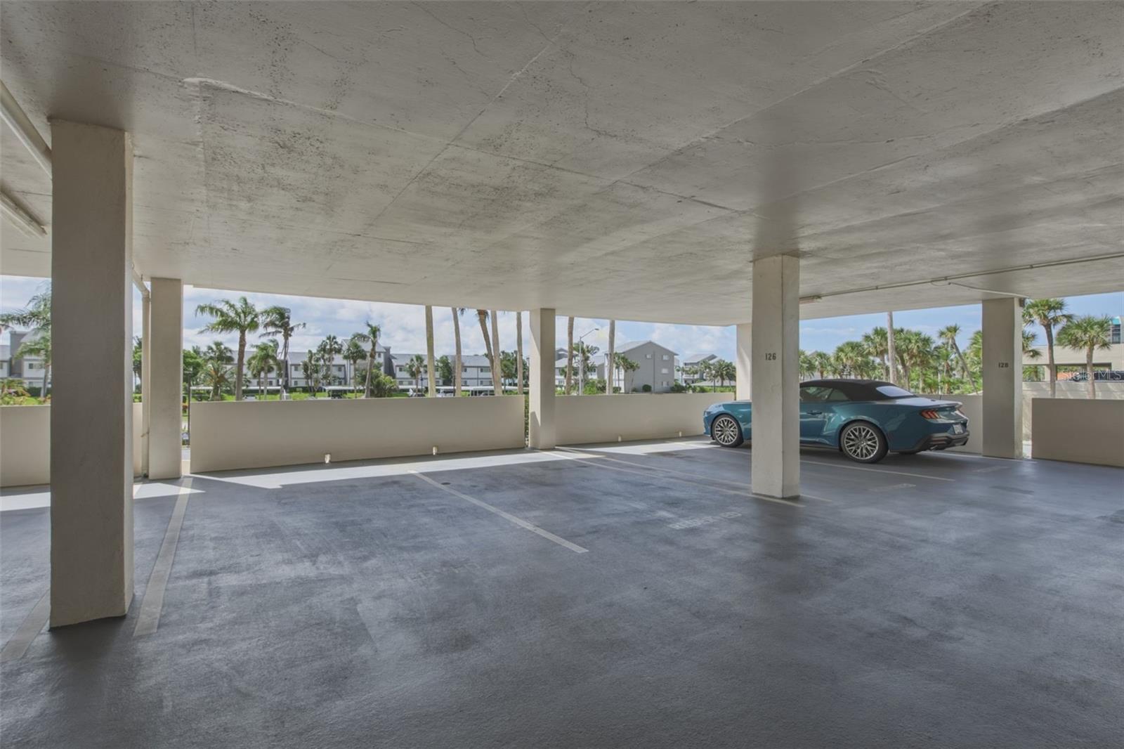 1270 GULF BLVD #1202, CLEARWATER BEACH, FL, 33767